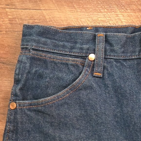 Wrangler Blue Jean Shorts with Distressed Frayed Hem Size 29/8 - Picture 10 of 11